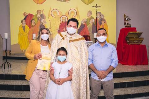 Batizado da Evilly na Igreja do Sagrado Coração de Jesus, diocese de Campo Limpo, zona sul de São Paulo.'