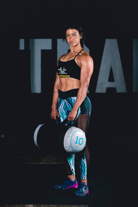 Ensaio fitness Crossfit com a coach Fabiana França no CT Evolution em Osasco.'