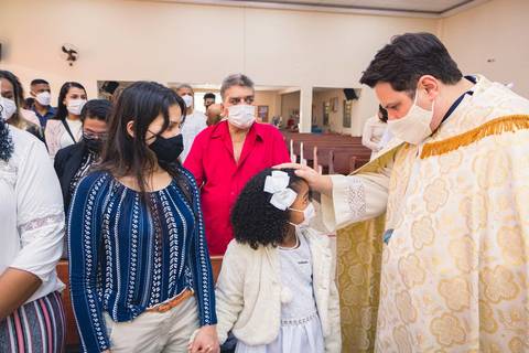 Batizado da Isabela Alves na Igreja do Sagrado Coração de Jesus, diocese de Campo Limpo, zona sul de São Paulo.'