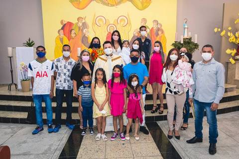 Batizado da Lorenna Silva na Igreja do Sagrado Coração de Jesus, zona sul de São Paulo.'