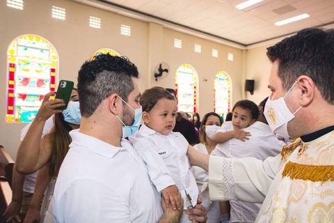 Batizado do Matheus Oliveira na Igreja do Sagrado Coração de Jesus, zona sul de São Paulo.'