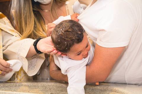 Batizado do Matheus Oliveira na Igreja do Sagrado Coração de Jesus, zona sul de São Paulo.'