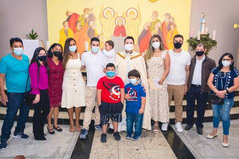 Batizado do Matheus Oliveira na Igreja do Sagrado Coração de Jesus, zona sul de São Paulo.'