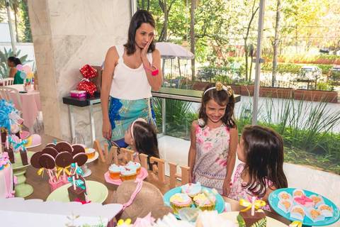 Fotos do aniversário de 1 ano da Helena com o tema de circo.'