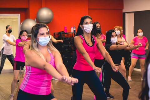 Aulão Fit Dance especial do Dia Internacional da Mulher na Academia Inova Diadema'