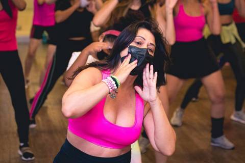 Aulão Fit Dance especial do Dia Internacional da Mulher na Academia Inova Diadema'