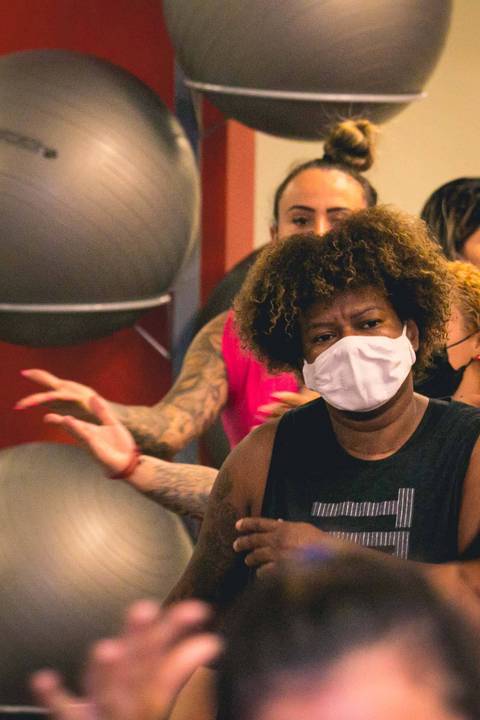 Aulão Fit Dance especial do Dia Internacional da Mulher na Academia Inova Diadema'