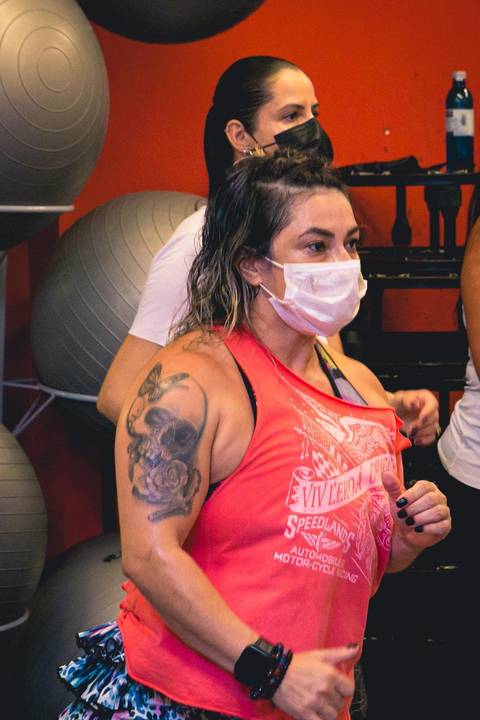 Aulão Fit Dance especial do Dia Internacional da Mulher na Academia Inova Diadema'