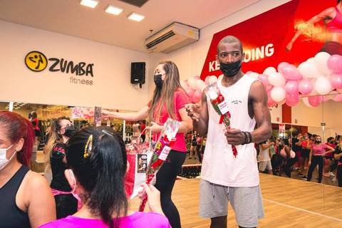 Aulão Fit Dance especial do Dia Internacional da Mulher na Academia Inova Diadema'