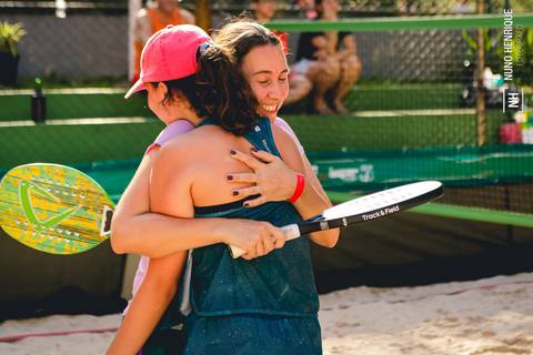 Fotos do 1° Torneio Arena Club Racket de Beach Tennis.'