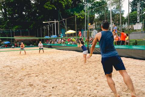 Fotos do 1° Torneio Arena Club Racket de Beach Tennis.'