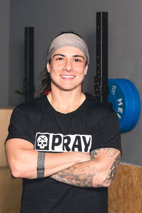 Retrato da atleta de Cross Fit Cakes Martinez realizado no CF Tutóia, zona sul de São Paulo.'