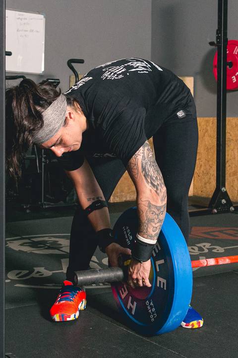Fotos do treinamento da atleta de Cross Fit Cakes Martinez realizado no CF Tutóia, zona sul de São Paulo.'