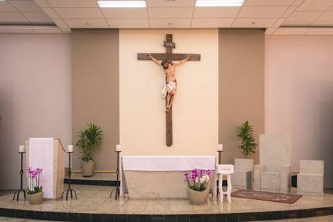 Batizado da Isis Emanuelle na Paróquia Sagrado Coração de Jesus celebrada pelo padre Rodolfo Camarotta, na cidade de São Paulo.'