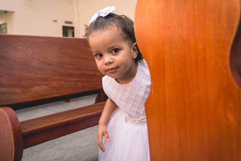 Batizado da Isis Emanuelle na Paróquia Sagrado Coração de Jesus celebrada pelo padre Rodolfo Camarotta, na cidade de São Paulo.'