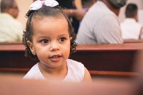 Batizado da Isis Emanuelle na Paróquia Sagrado Coração de Jesus celebrada pelo padre Rodolfo Camarotta, na cidade de São Paulo.'