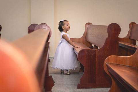 Batizado da Isis Emanuelle na Paróquia Sagrado Coração de Jesus celebrada pelo padre Rodolfo Camarotta, na cidade de São Paulo.'