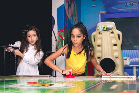 Fotos da festa de aniversário do Heitor realizada no Buffet Iupiii, zona leste de São Paulo.'