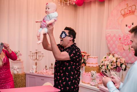 Chá de Bebê Maya Letícia Swarovski Alana Leszczynski CasaRê Bernardo Guedes'