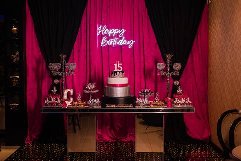 Decoração doces 15 anos Richesky Eventos Canoas'