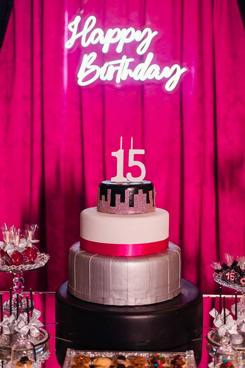 Bolo 15 anos Richesky Eventos Canoas'