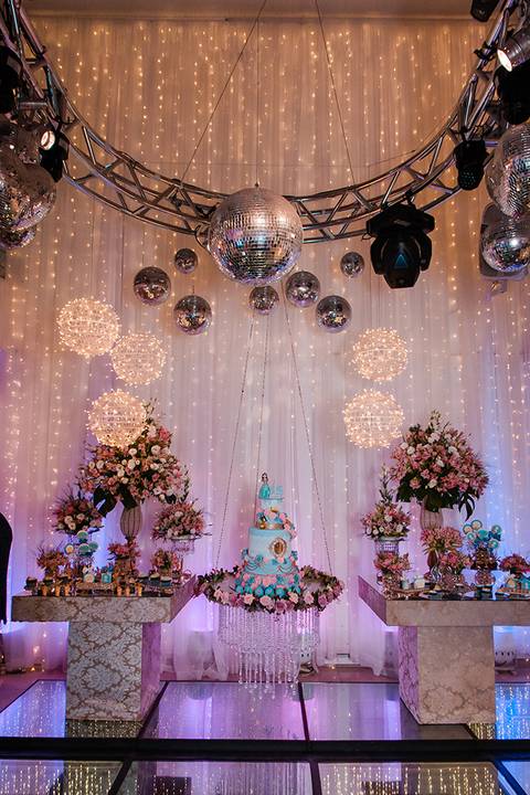 Decoração de festa de 15 anos Decorfest Canoas'