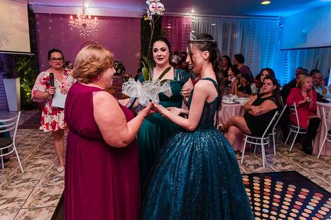 Festa de 15 anos homenagem para a avó'