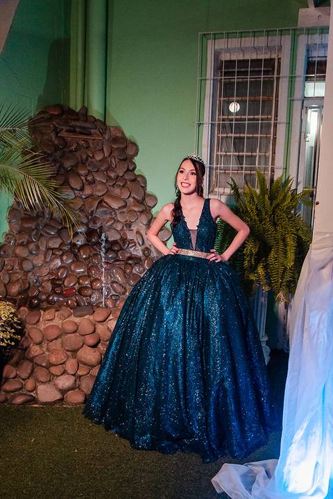 Festa de 15 anos chegada da debutante'