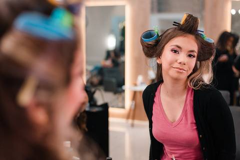 Making of da debutante Gabriela no Fast escova canoas'