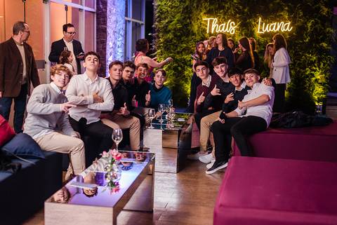 Festa de aniversário de 18 e 15 anos na SOGIPA em Porto Alegre'