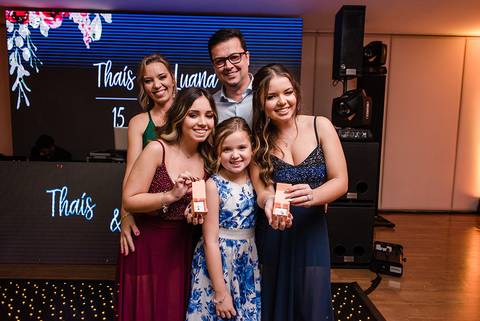 Festa de aniversário de 18 e 15 anos na SOGIPA em Porto Alegre'