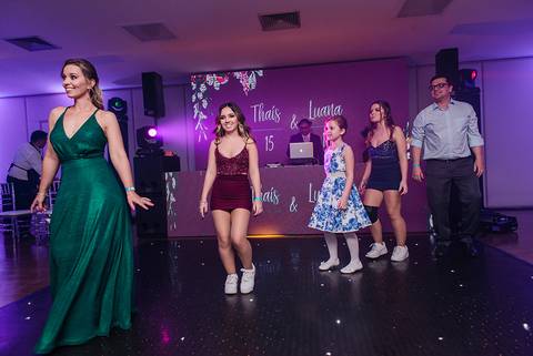 Festa de aniversário de 18 e 15 anos na SOGIPA em Porto Alegre'