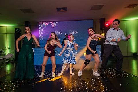 Festa de aniversário de 18 e 15 anos na SOGIPA em Porto Alegre'