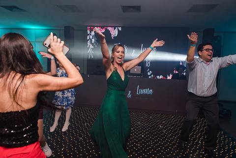 Festa de aniversário de 18 e 15 anos na SOGIPA em Porto Alegre'