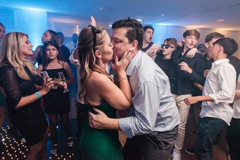 Festa de aniversário de 18 e 15 anos na SOGIPA em Porto Alegre'