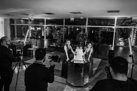 Equipe de fotografia e filmagem Jeferson Paz Fotografia trabalhando'