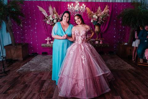 foto da debutante com os pais  15 anos foto de jeferson paz fotografia'
