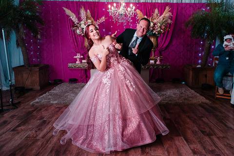 foto da debutante com os pais  15 anos foto de jeferson paz fotografia'
