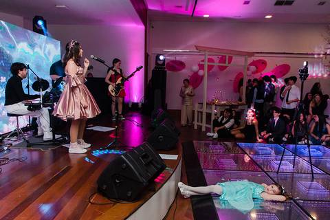 Festa de 15 anos Rafaela junqueira Banda Sakura Storm AABB Porto Alegre Jeferson Paz Fotografia'