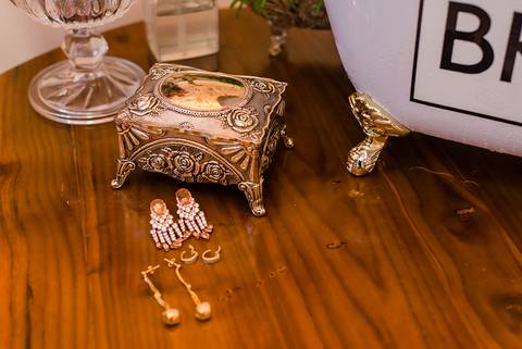 Making of da debutante Anita em Salão Beto Klein'