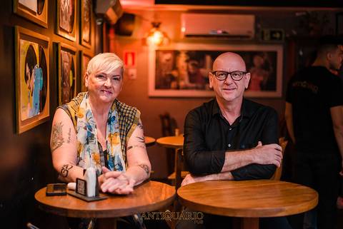 Johnny Grace cover de Elvis Presley no Antiquario Gastropub em Novo Hamburgo Fotógrafo Jeferson Paz'