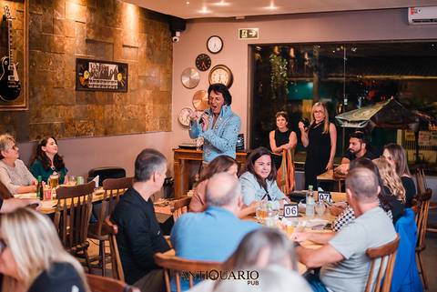 Johnny Grace cover de Elvis Presley no Antiquario Gastropub em Novo Hamburgo Fotógrafo Jeferson Paz'
