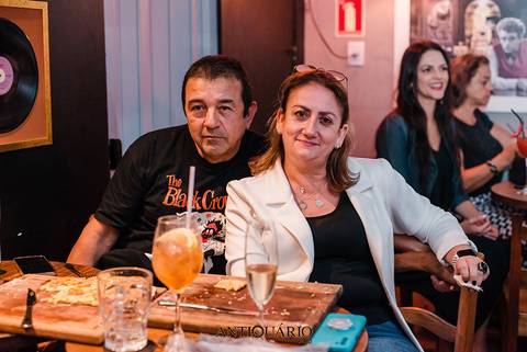 Johnny Grace cover de Elvis Presley no Antiquário Gastropub em Novo Hamburgo Fotógrafo Jeferson Paz'