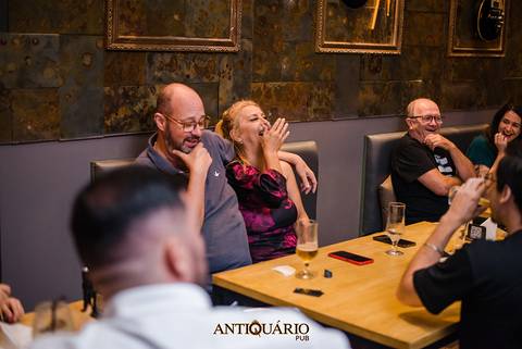 Johnny Grace cover de Elvis Presley no Antiquário Gastropub em Novo Hamburgo Fotógrafo Jeferson Paz'