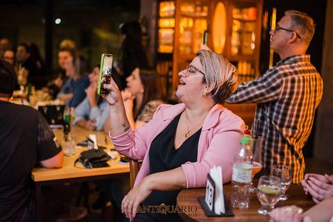Johnny Grace cover de Elvis Presley no Antiquário Gastropub em Novo Hamburgo Fotógrafo Jeferson Paz'