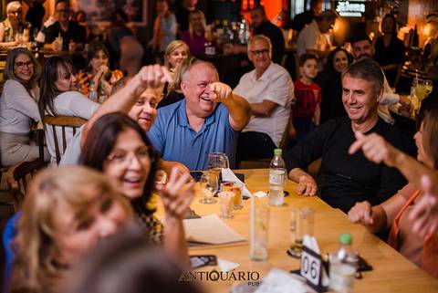 Johnny Grace cover de Elvis Presley no Antiquário Gastropub em Novo Hamburgo Fotógrafo Jeferson Paz'