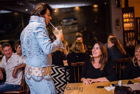 Johnny Grace cover de Elvis Presley no Antiquário Gastropub em Novo Hamburgo Fotógrafo Jeferson Paz'