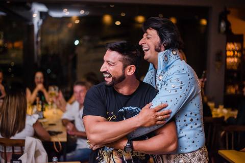 Johnny Grace cover de Elvis Presley no Antiquário Gastropub em Novo Hamburgo Fotógrafo Jeferson Paz'