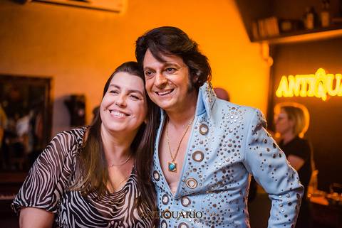 Johnny Grace cover de Elvis Presley no Antiquário Gastropub em Novo Hamburgo Fotógrafo Jeferson Paz'