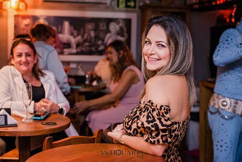 Johnny Grace cover de Elvis Presley no Antiquário Gastropub em Novo Hamburgo Fotógrafo Jeferson Paz'